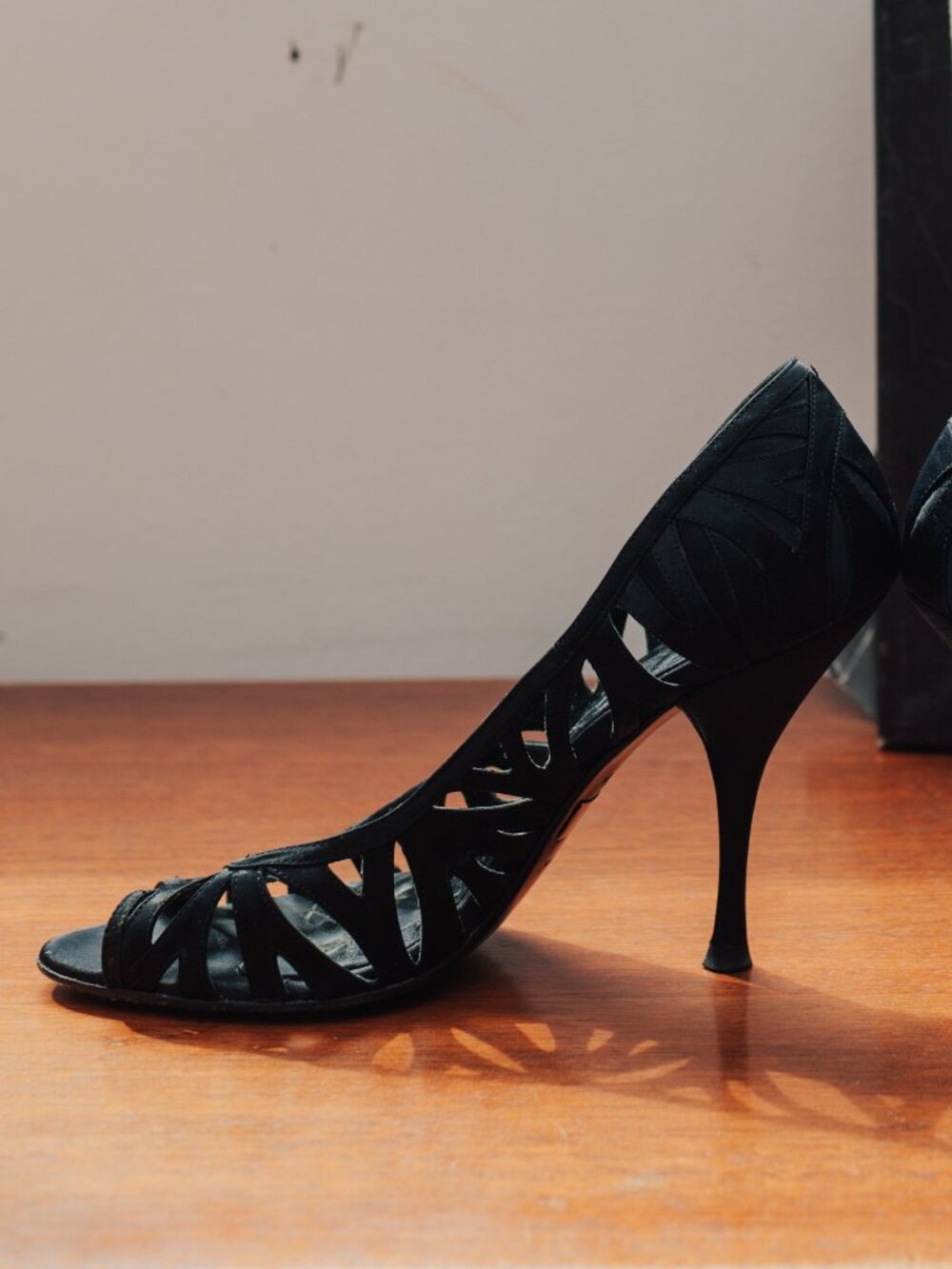 Badgley Mischka Black Satin Cutout Peep-Toe Heels – Size 7